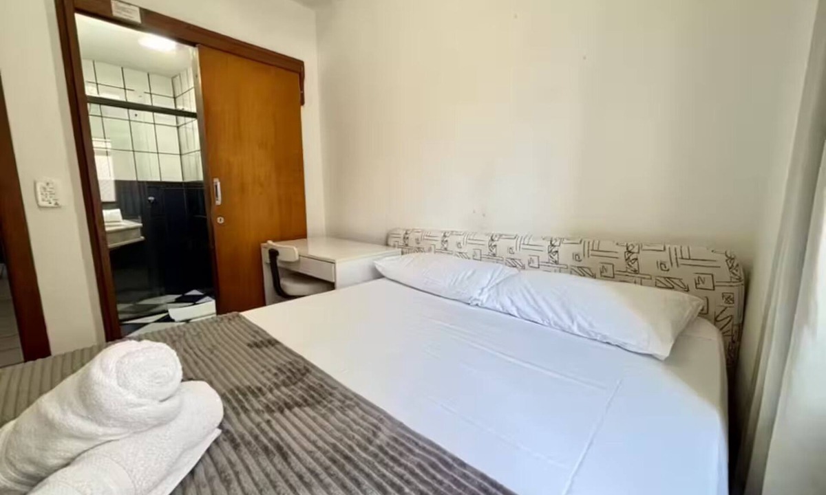 Centro Apartment | 2-bedroom apartment with ensuite in downtown Balneário Camboriú, with rotating parking space.