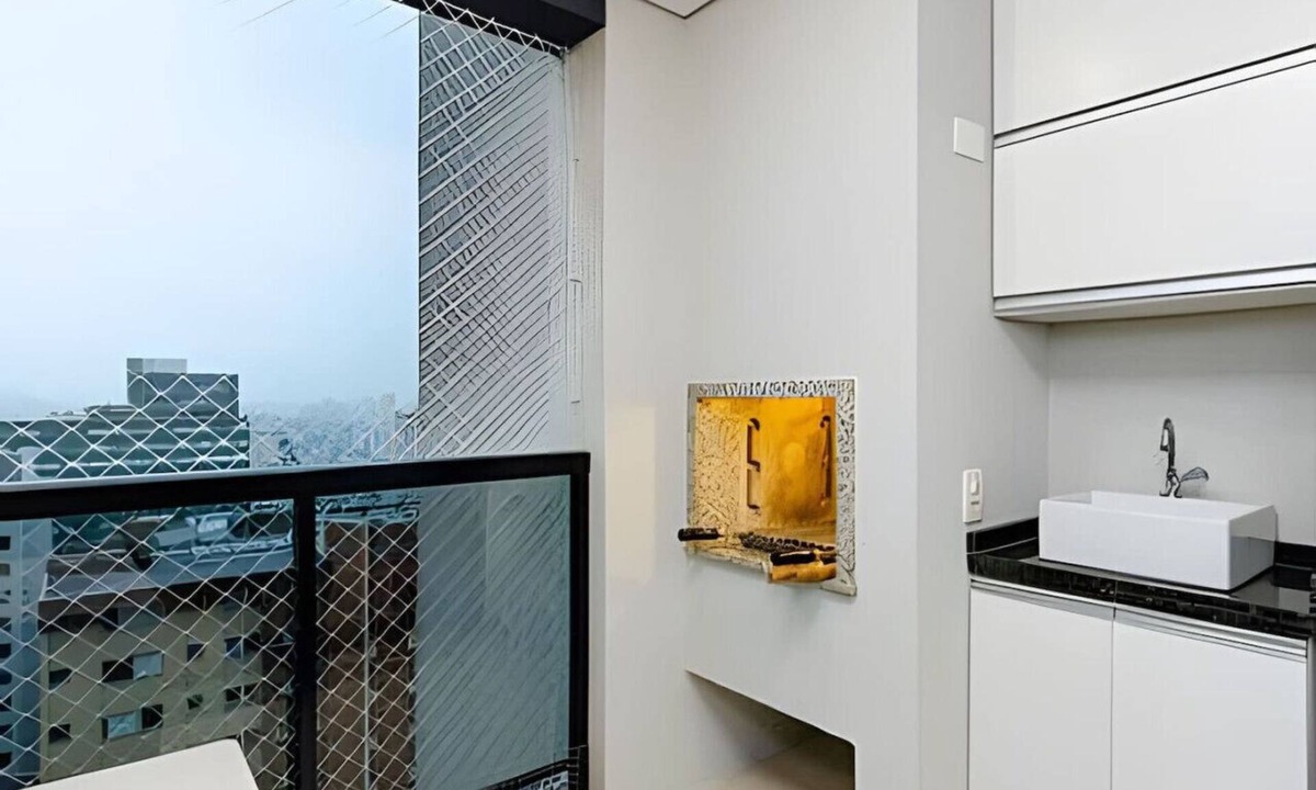 Bigorrilho Apartment | 2 Quartos no 20º Andar com Vista e Churrasqueira no Sky Batel · Ar Total