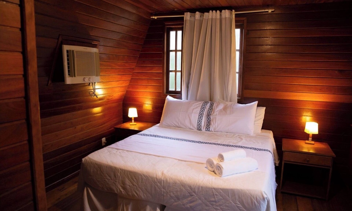 Vitor Hugo Ski Chalet | 3-bedroom chalet in superb Park do China with AC for relaxing stays