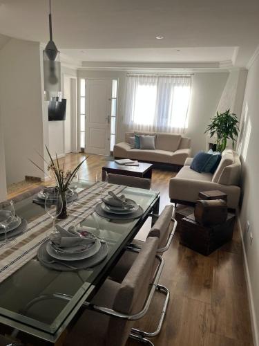 Bigorrilho House | 3 bedroom townhouse Curitiba