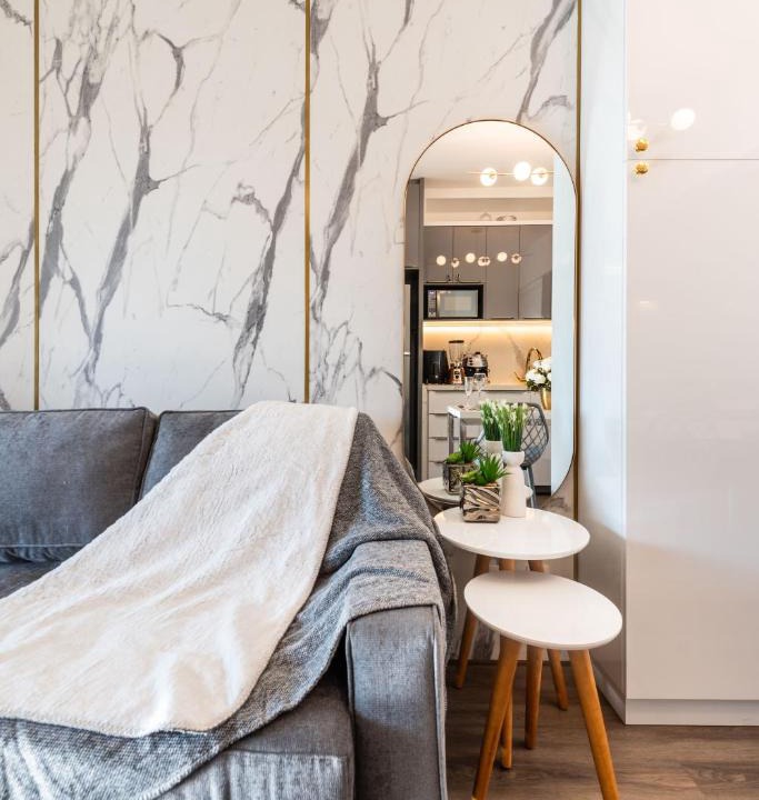 Republica Apartment | 4 Studios Luxo Varanda Cozinha Equipada Piscina Academia Garagem WiFi Perto do Metrô Praça da República São Paulo