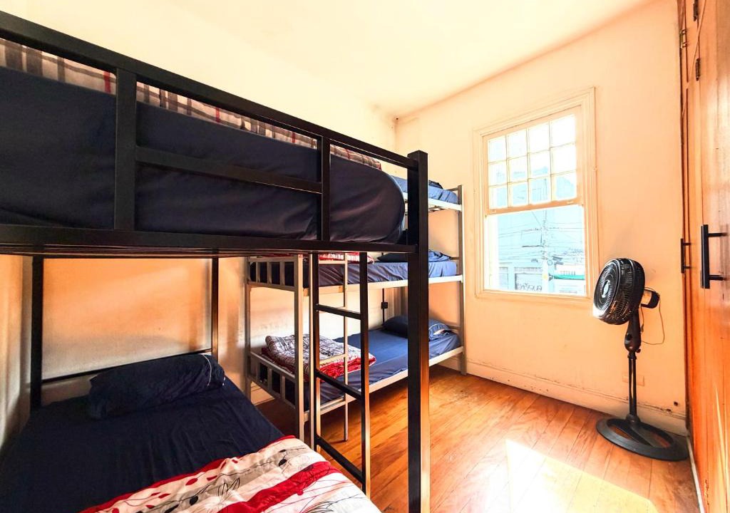 Zona Leste Hostel | 7º Hostel ll