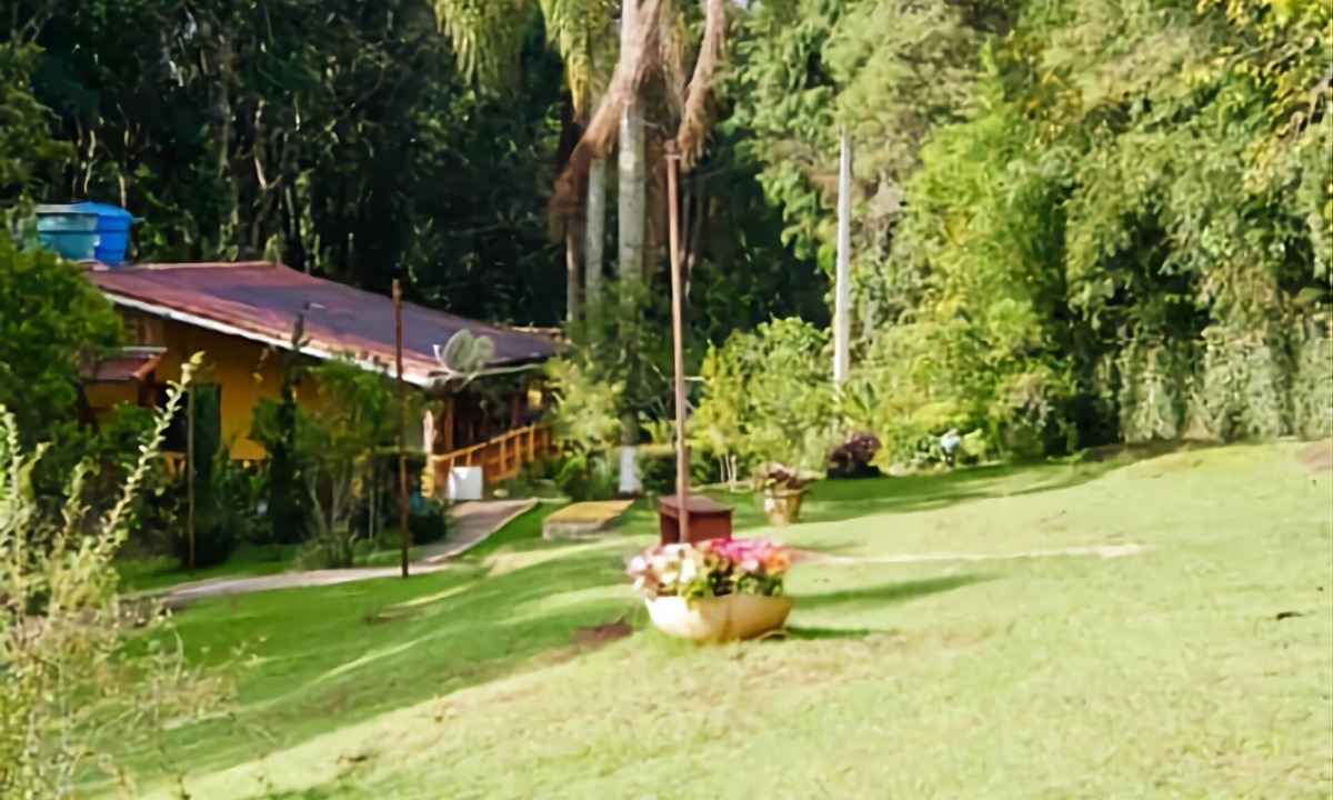Ibiuna House | A warm and spacious place, just like Grandma's house.