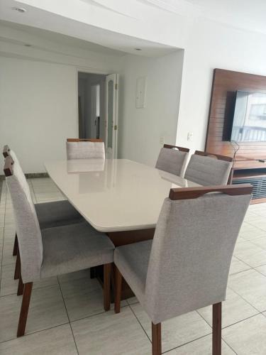 Morro do Maluf Apartment | Aconchegante espaço com vista para o mar Pitangueiras Guarujá