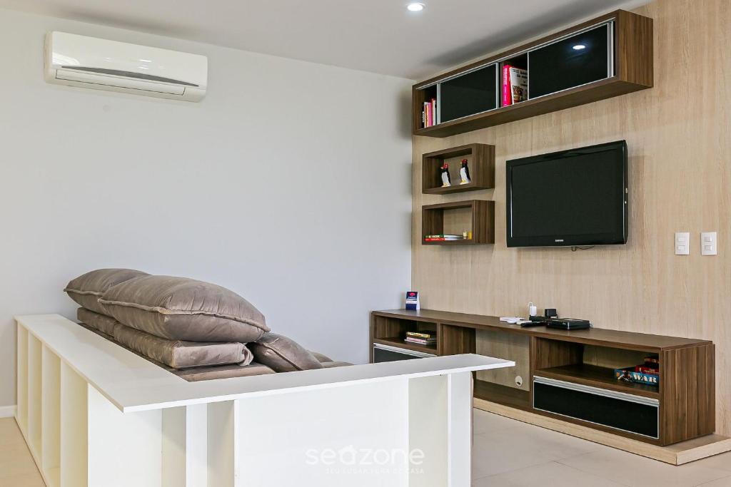 Ponta das Canas Apartment | Ap in Resort 200m from the Beach Floripa-SC MHE003