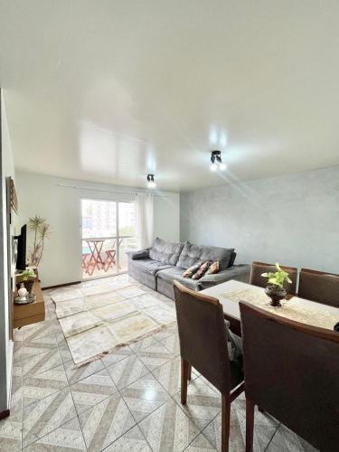 Coqueiral Apartment | Apartamento amplo próximo ao shopping JL
