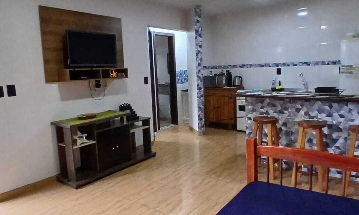 Centro Apartment | Apartment for 6 people in the center of Bombinhas with breakfast.