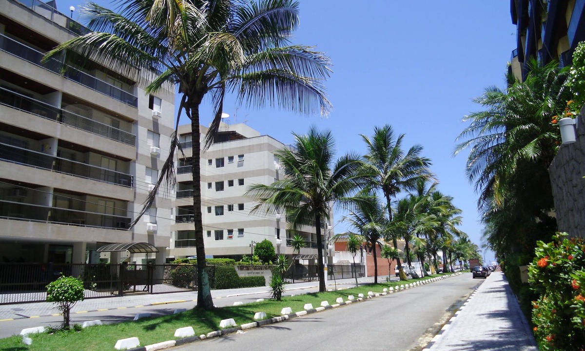 Jardim Belmar Apartment | Apartment in Guarujá Aquário, in the best location in Enseada and "right on the beach".