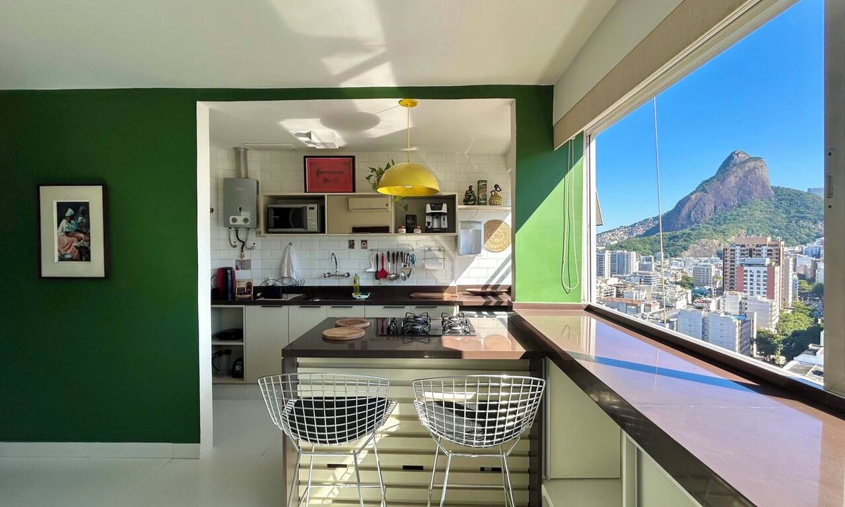 Leblon Apartment | Apartment in Leblon, Rio de Janeiro! Best neighborhood, 2 blocks from the beach.