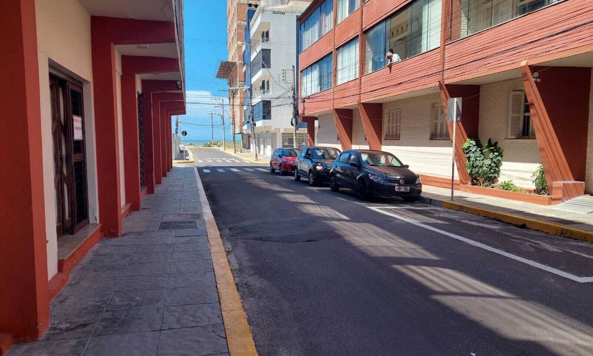 Capao da Canoa Apartment | Apartment in the city center with garage – near the beach/ground floor