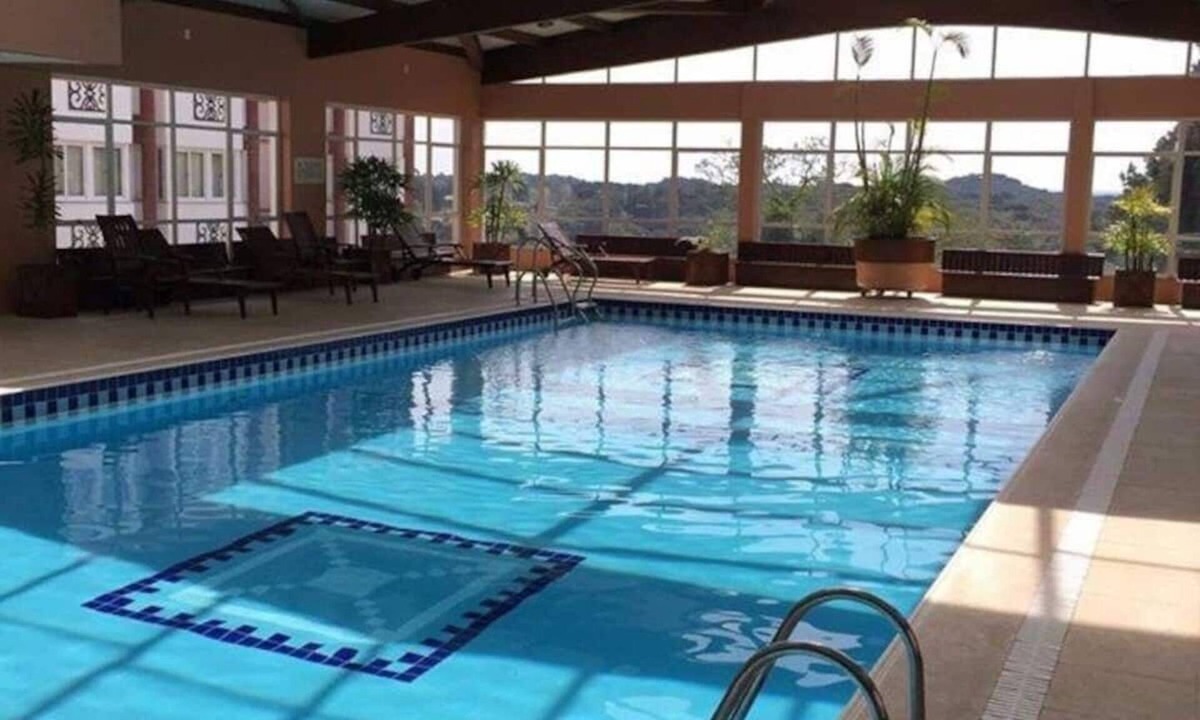 Vila Suica Apartment | Apartment with heating and heated pool near the city center!