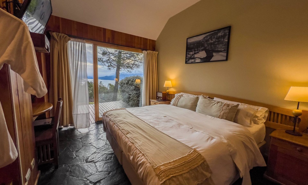 Lanin National Park Cabin | Arrayan Lake View Mountain Lodge & Casa De Te Arrayan