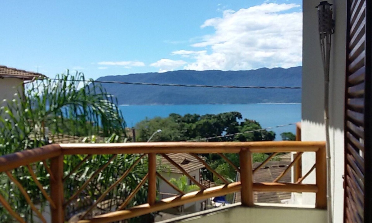 Veloso House | Beach Bungalow Curral Condo Yacamim