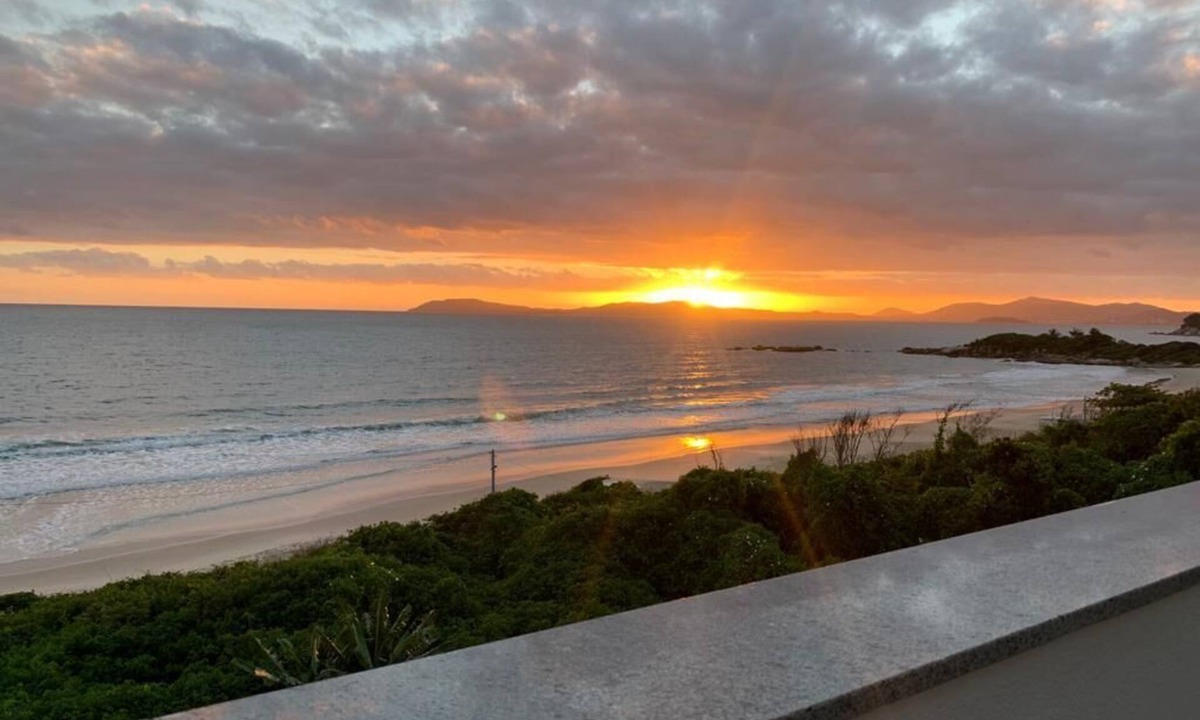 Governador Celso Ramos Apartment | Beachfront Penthouse - Praia Grande - Gov. CELSO RAMOS