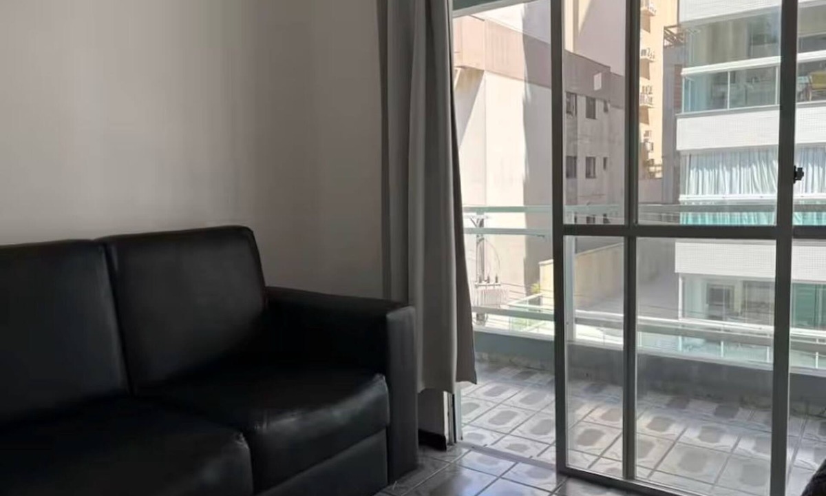Centro Apartment | Beachfront - Sleeps 10 - Spacious