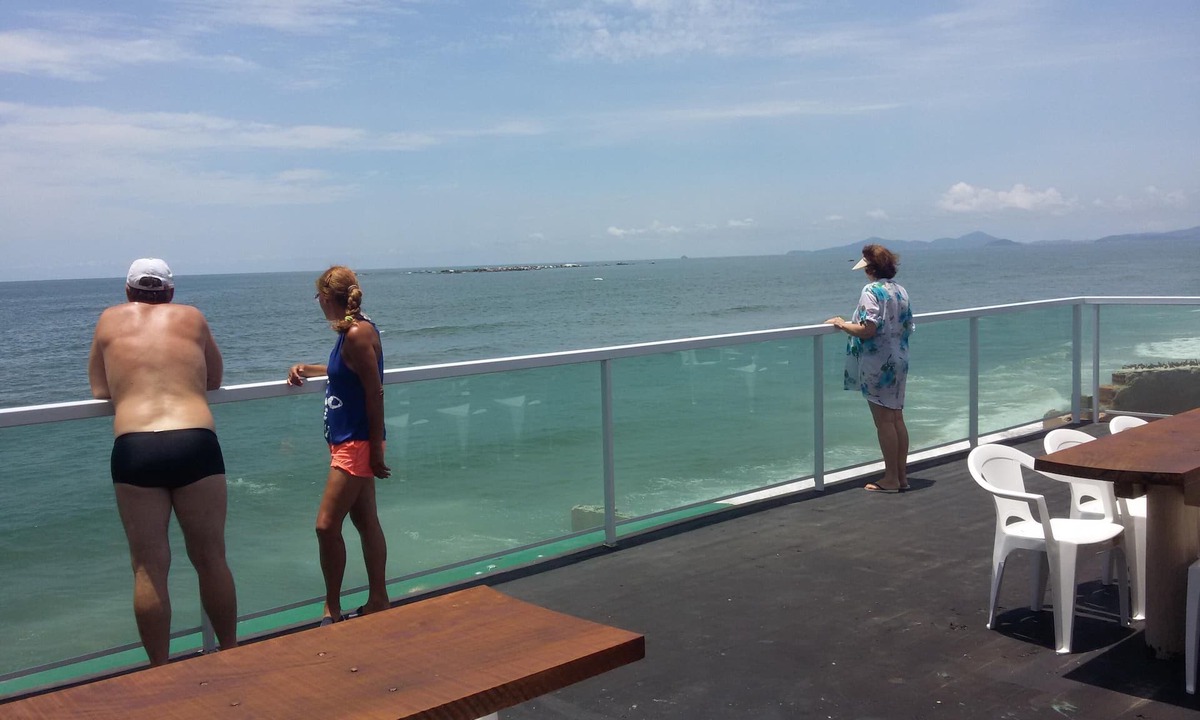 Barra Velha House | Beachfront vacation home - low season, 20 km from Beto Carrero World.