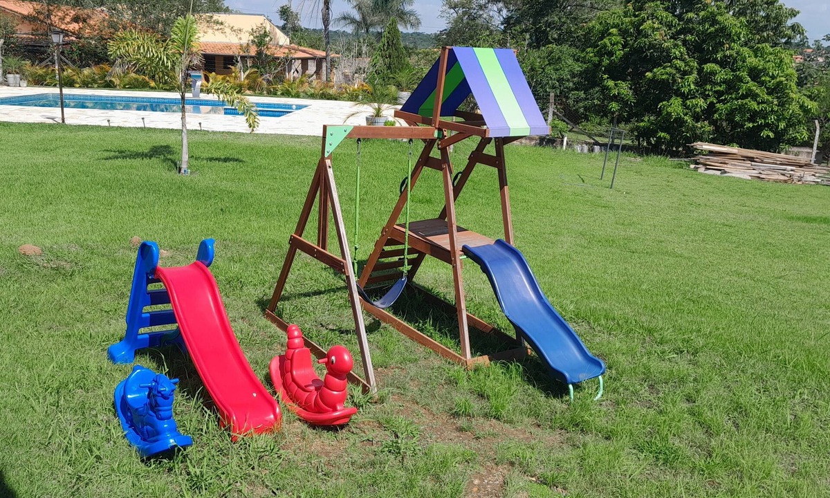 Porangaba House | Beautiful 3,000 m² plot of land in a gated community.