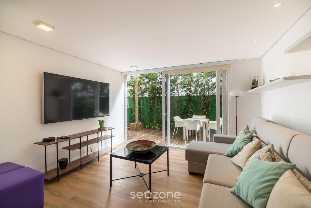 Lagoa Pequena Apartment | Beautiful Apart w/Balcony 500m from Beach NNG0102