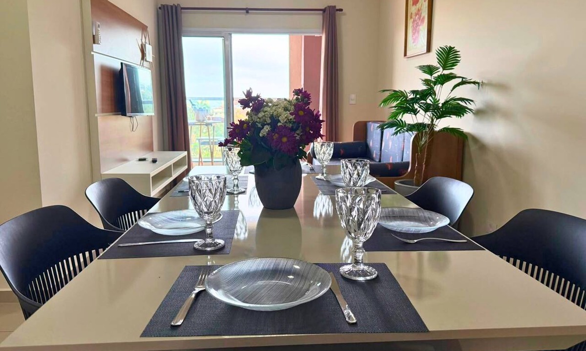 Toninhas Apartment | BEAUTIFUL APARTMENT 26 - with sea view, two parking spaces, we have other options.