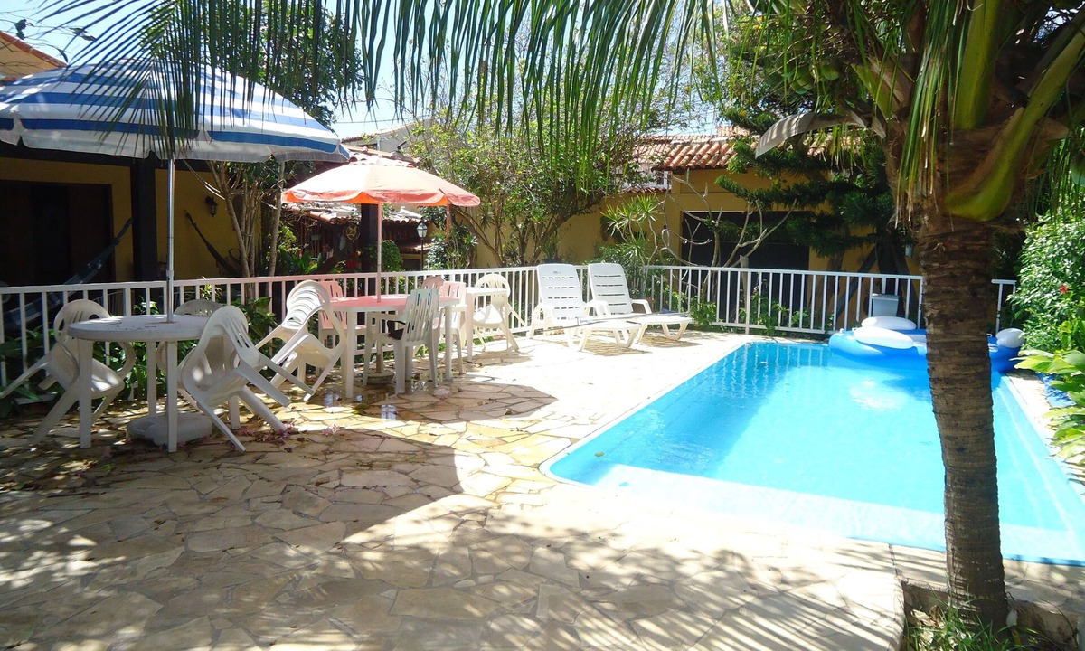 Arraial do Cabo House | Beautiful house with 4 suites, swimming pool, games room with billiards, etc., balconies and flowers.