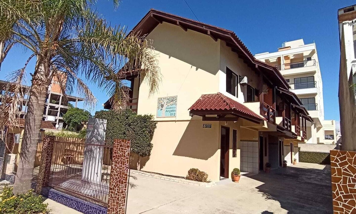Canto Grande House | Best value for money in Mariscal - 150 meters from the beach.