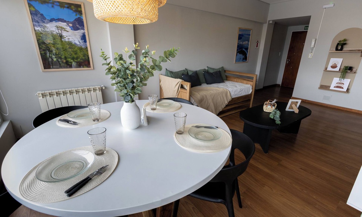 Province of Tierra del Fuego Apartment | Bright Loftwith mountain views