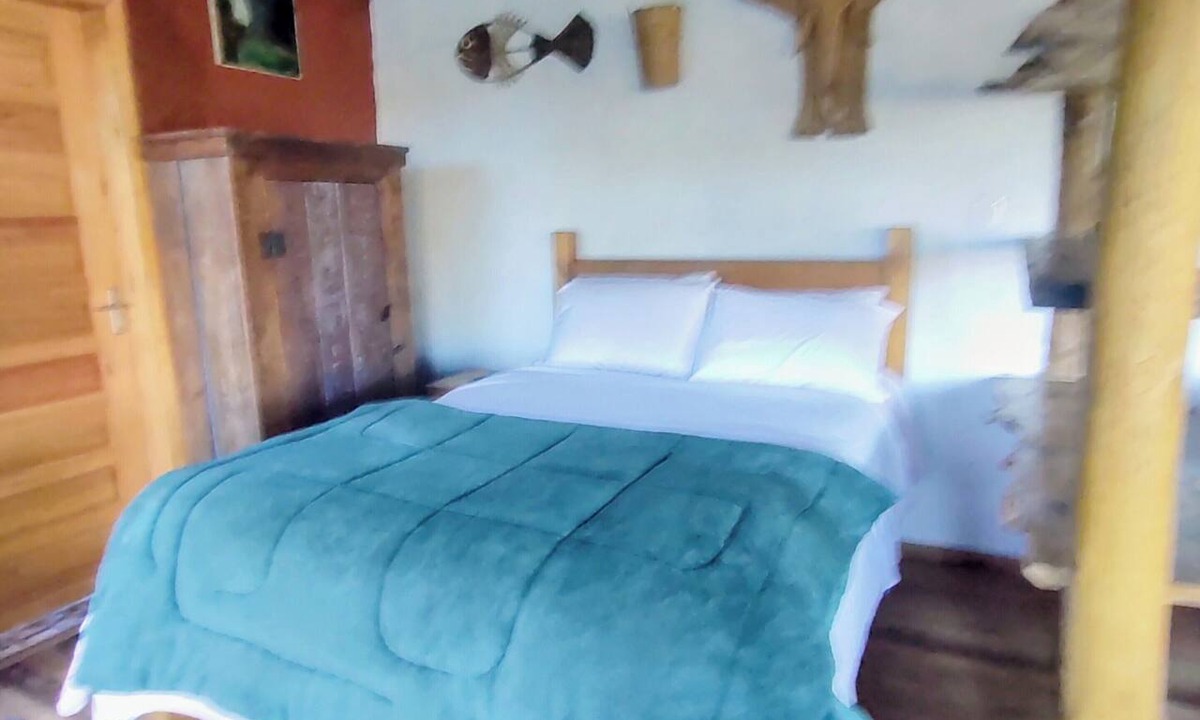 Cambara do Sul Cabin | By the stream, a tranquil cabin nestled in the heart of nature.