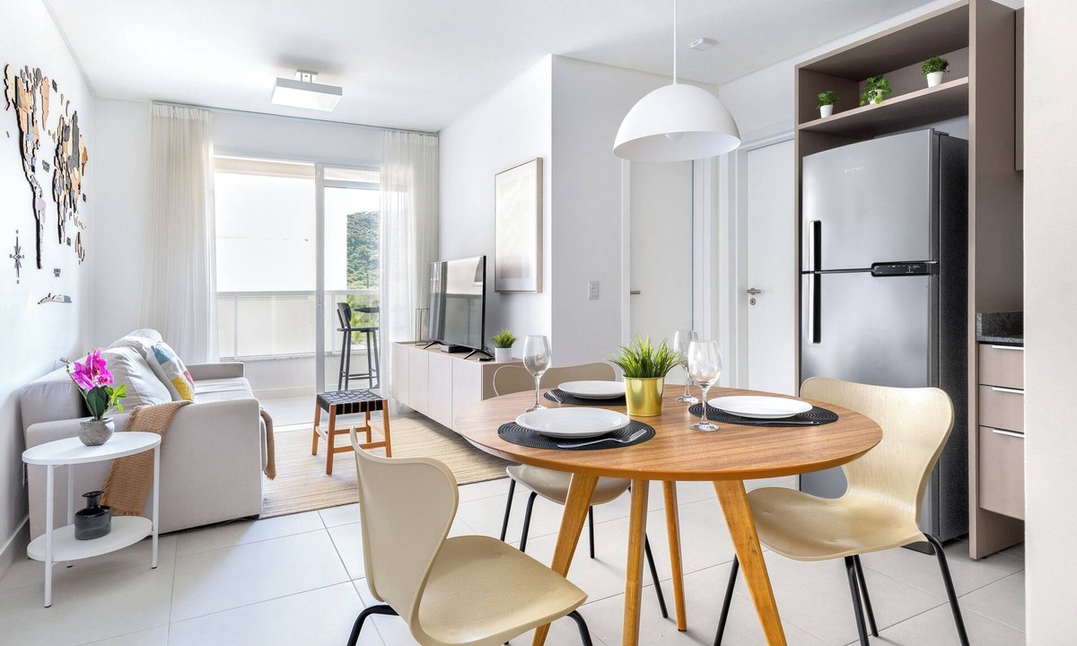 Ingleses Norte Apartment | Cannes Breeze By The Sea 1Bed with Sofa bed/Pool/Gym/Patio/Barbecue