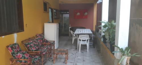 Mucuri House | Casa a 50 metros da praia, simples com ótimo custo benefício - Mucuri, Ba