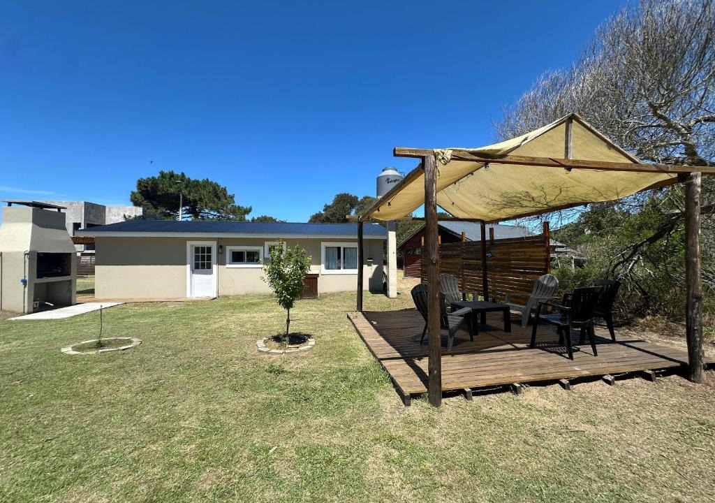 Villa Gesell House | Casa a pasos del mar, incluye Carpa