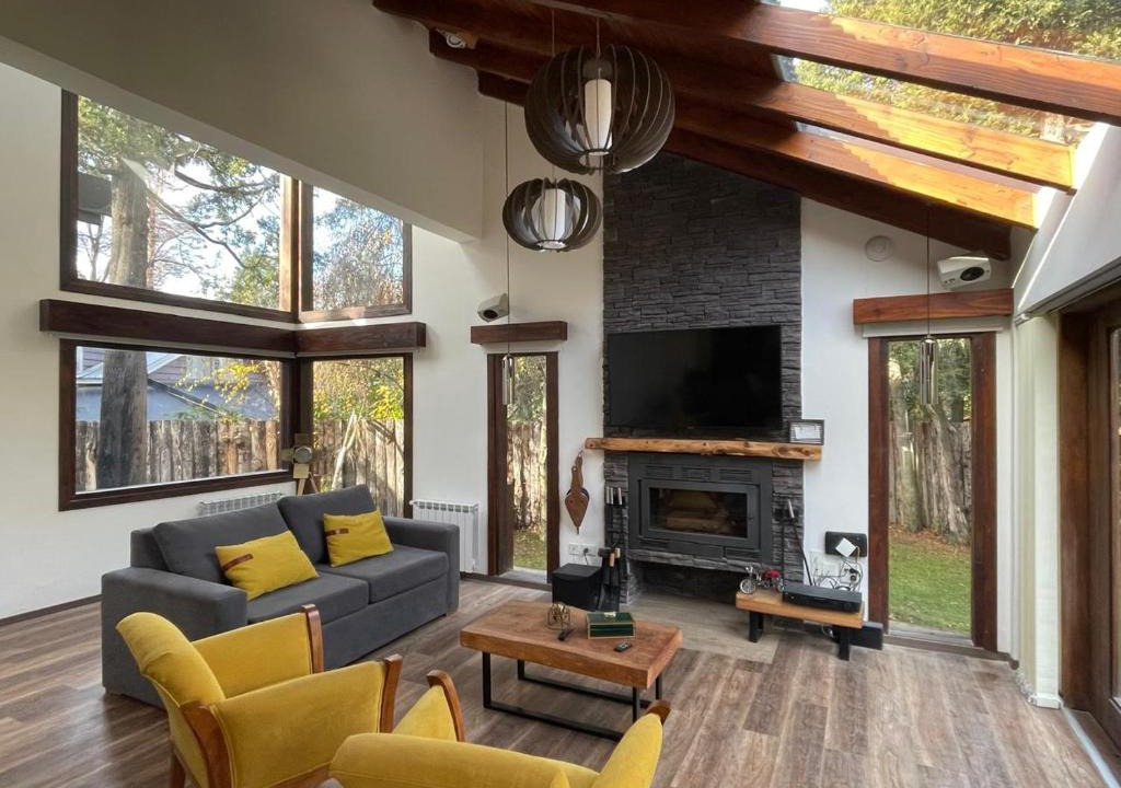 La Villa Ski Chalet | CASA AZUL LIMAY VILLA LA ANGOSTURA