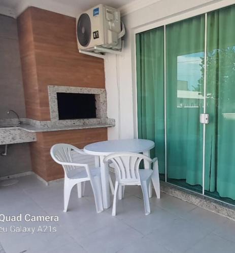 Castelo Branco House | Casa com 02 quartos, Meia Praia - Itapema