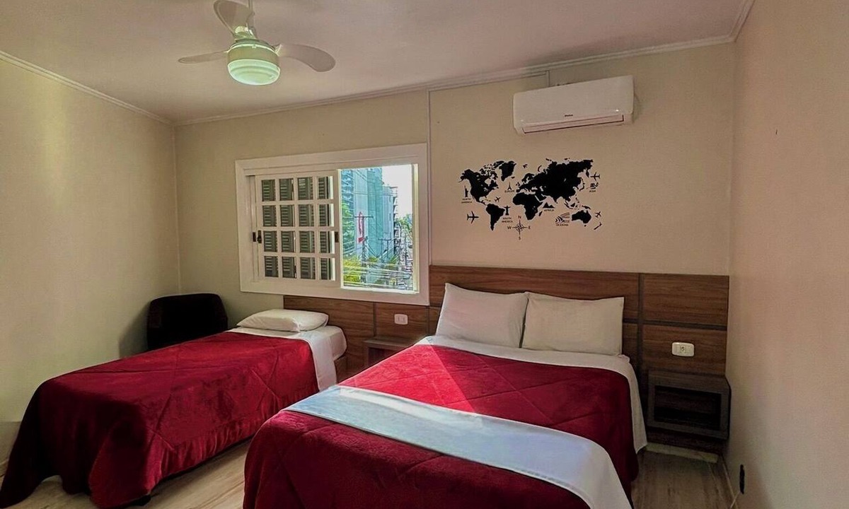 Sao Pelegrino House | Casa do Rogério Hostel - shopping