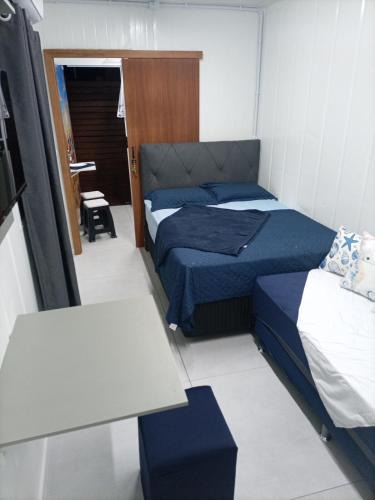 Centro House | Casa do Tião Refugio em Container 50metros do mar, 15km Beto Carrero e 3km do Aeroporto e Porto de Navegantes Centro da Cidade NÃO RECEBEMOS FUMANTES