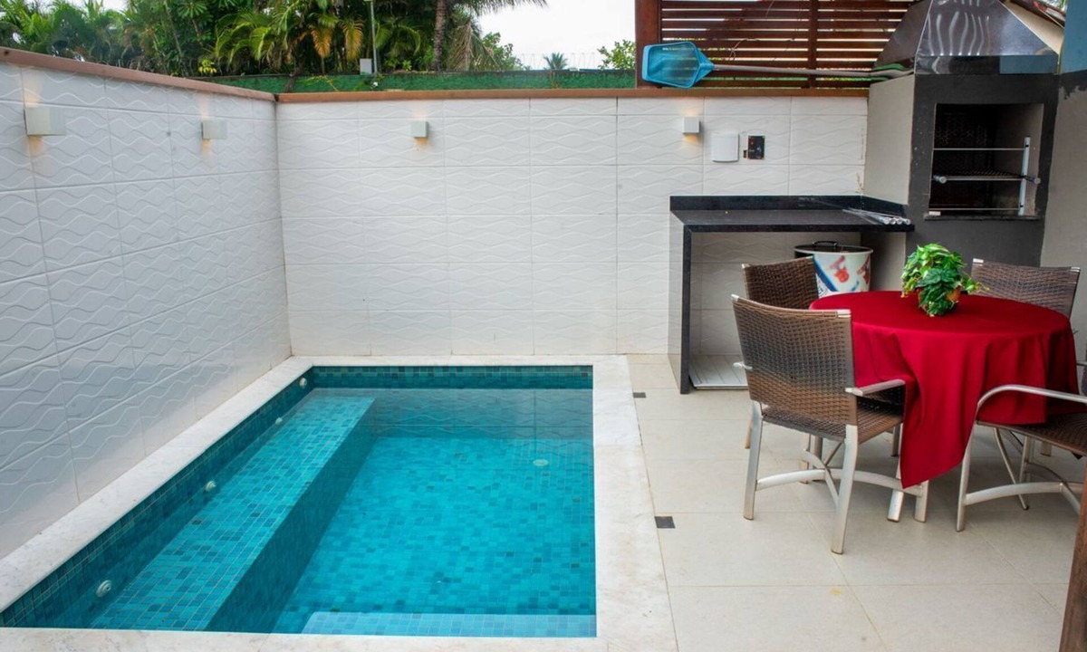 Maresias House | Casa em Maresias para 8 pessoas a 350m da praia