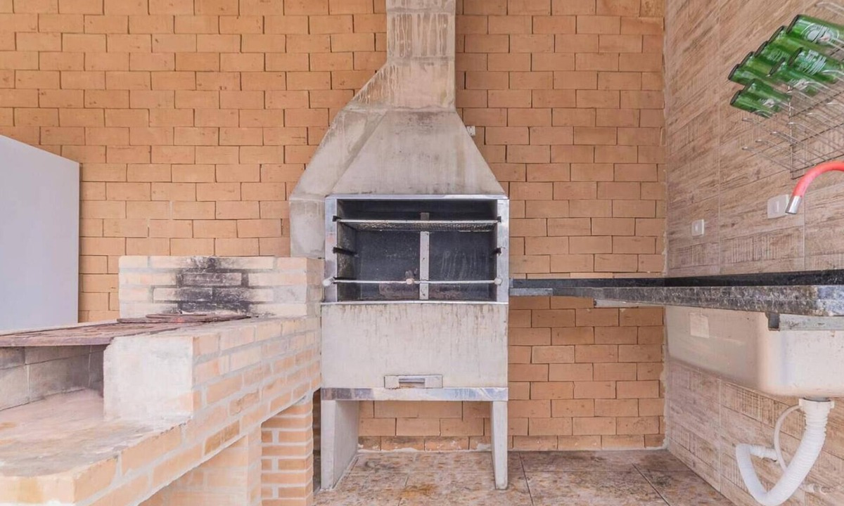 Horto House | Casa em Ubatuba com churrasqueira e varanda ampla