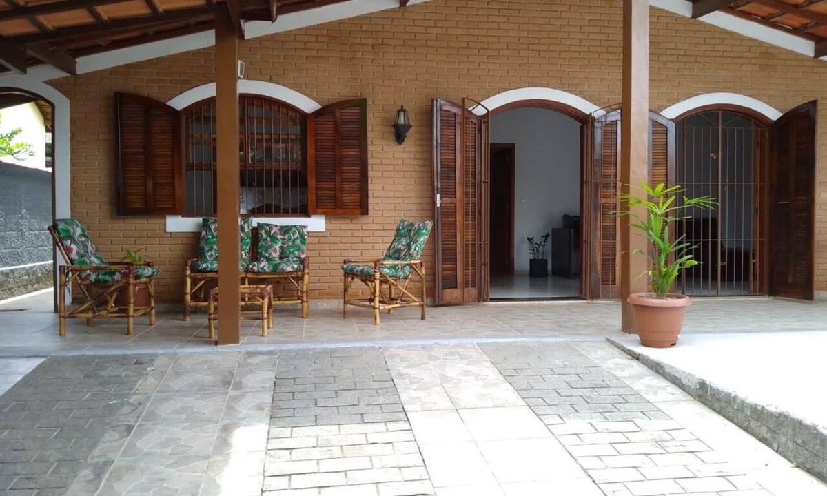 Estufa I House | Casa Espaçosa