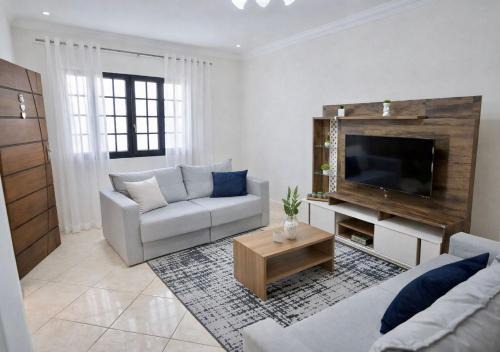 Aparecida House | Casa Familiar Morada a Poucos Metros do Santuário de Aparecida