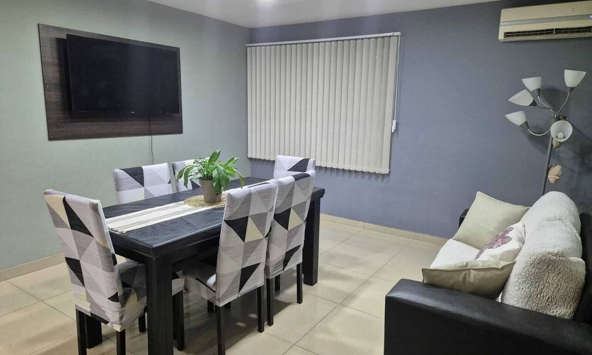 Las Heras Hotel | Casa Lupe - 3BDR with Heated pool - 8 min airport/12 min center