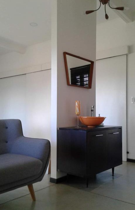 Neuquen House | Casa minimalista (A+)