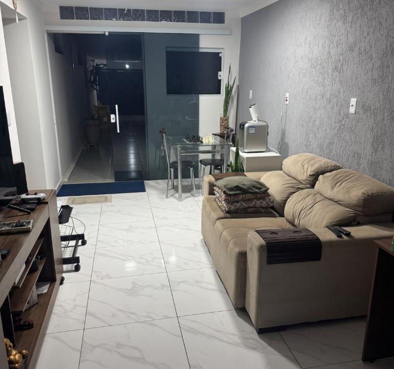 Mogi-Mirim House | Casa no Centro da cidade com garagem coberta, suite e cama de casal
