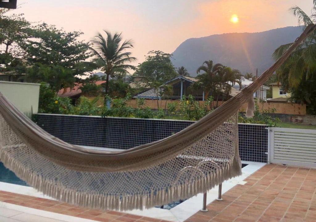 Guaeca House | Casa particular na praia de Guaecá