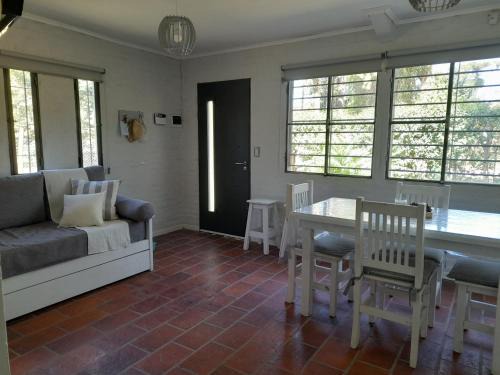 Mercedes House | Casa Quinta Las Casuarinas