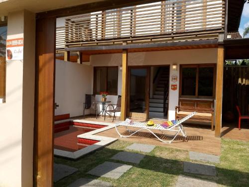 Jabaquara House | Casa Refúgio Paraty com Piscina Vermelha - 3 Suítes, Churrasqueira e Praia na Esquina!