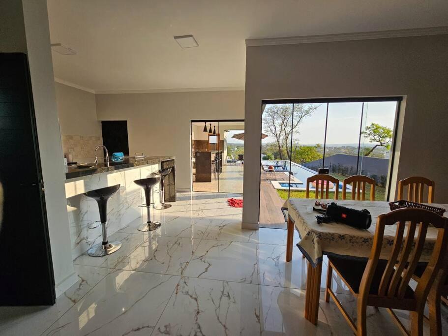 Paranapanema House | Casa Riviera Santa Cristina XIII