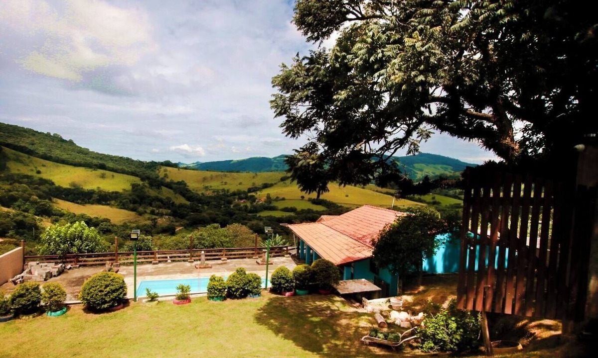 Extrema House | Chácara com Piscina e Churrasqueira em Extrema MG