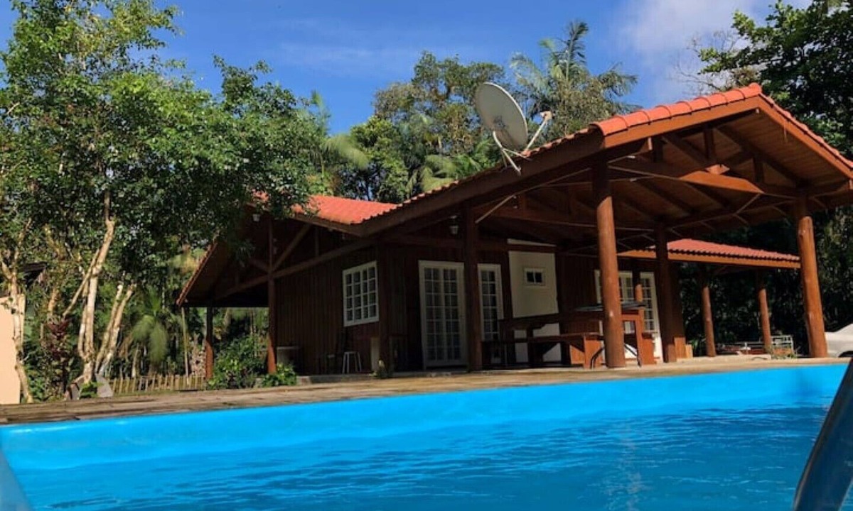 Morretes Ski Chalet | Chácara Porto Bello - House with Pool in Morretes