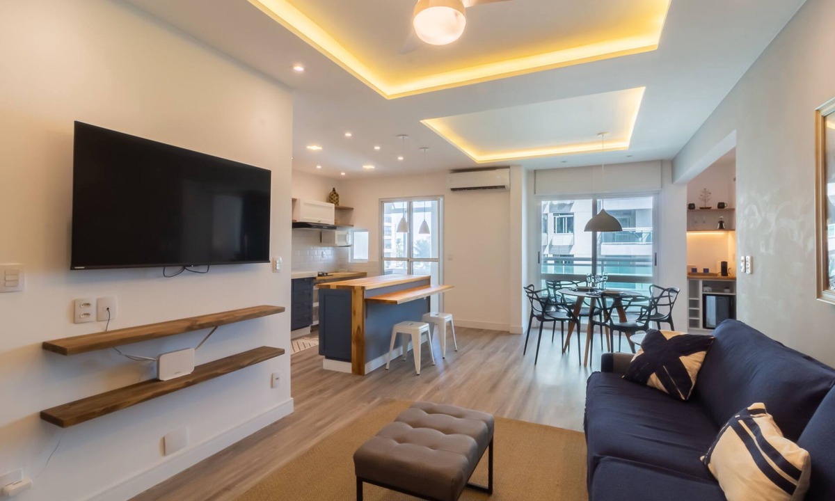 Barra da Tijuca Apartment | Charming Barra 1min from the beach | LC201B