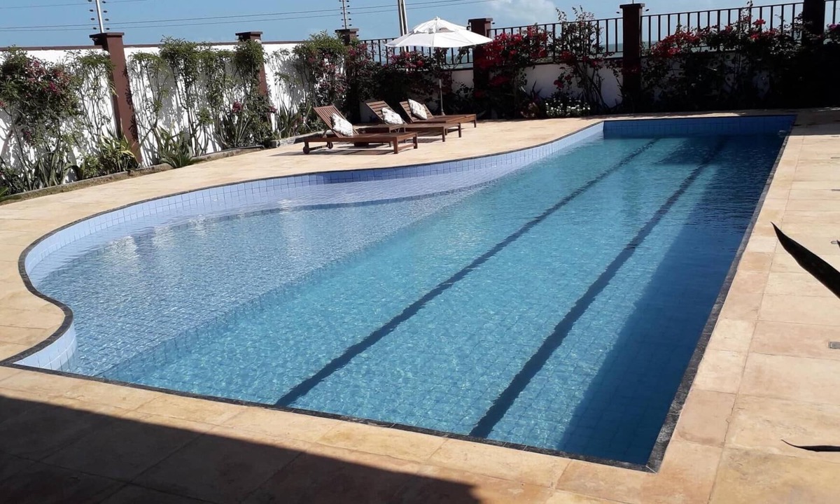 Trairi Ski Chalet | Charming beachfront house with 3 air-conditioned suites in Flecheiras Beach, Ceará, Brazil.