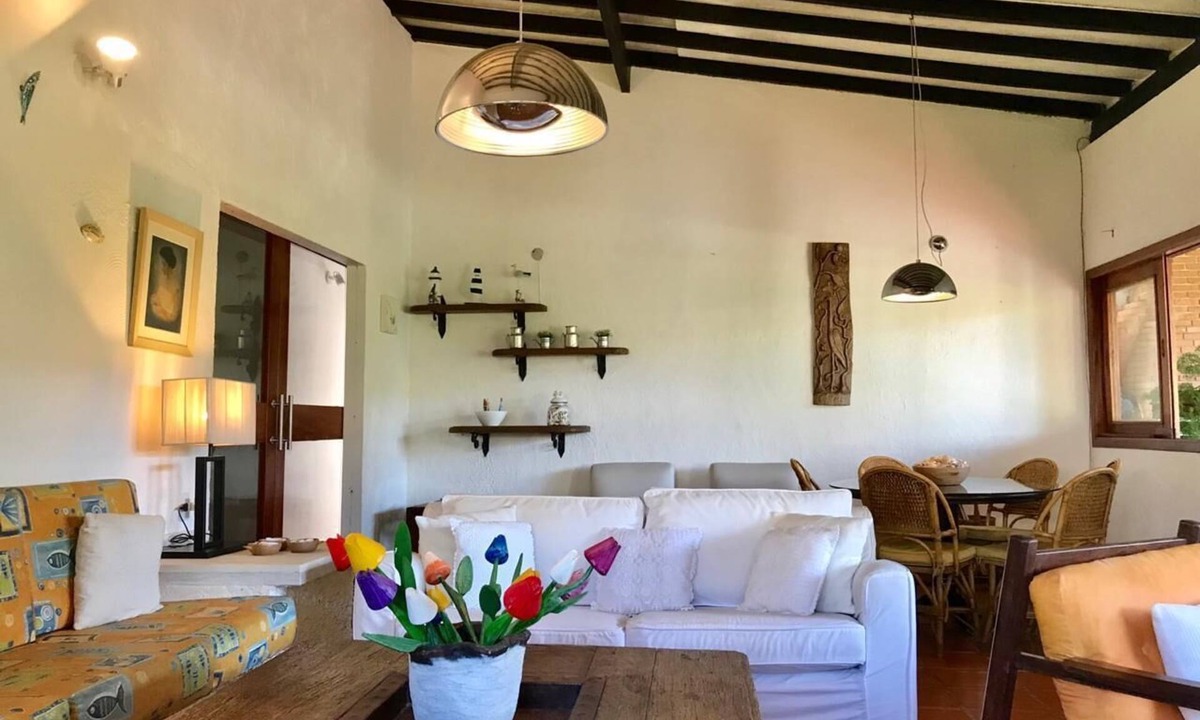 Ubatuba House | Comfortable house on a quiet beach.